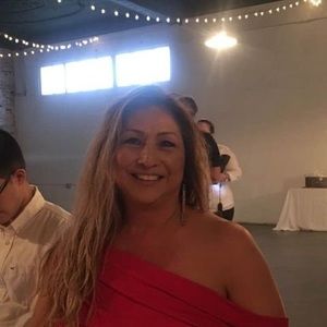 Meet your Posher, Simona